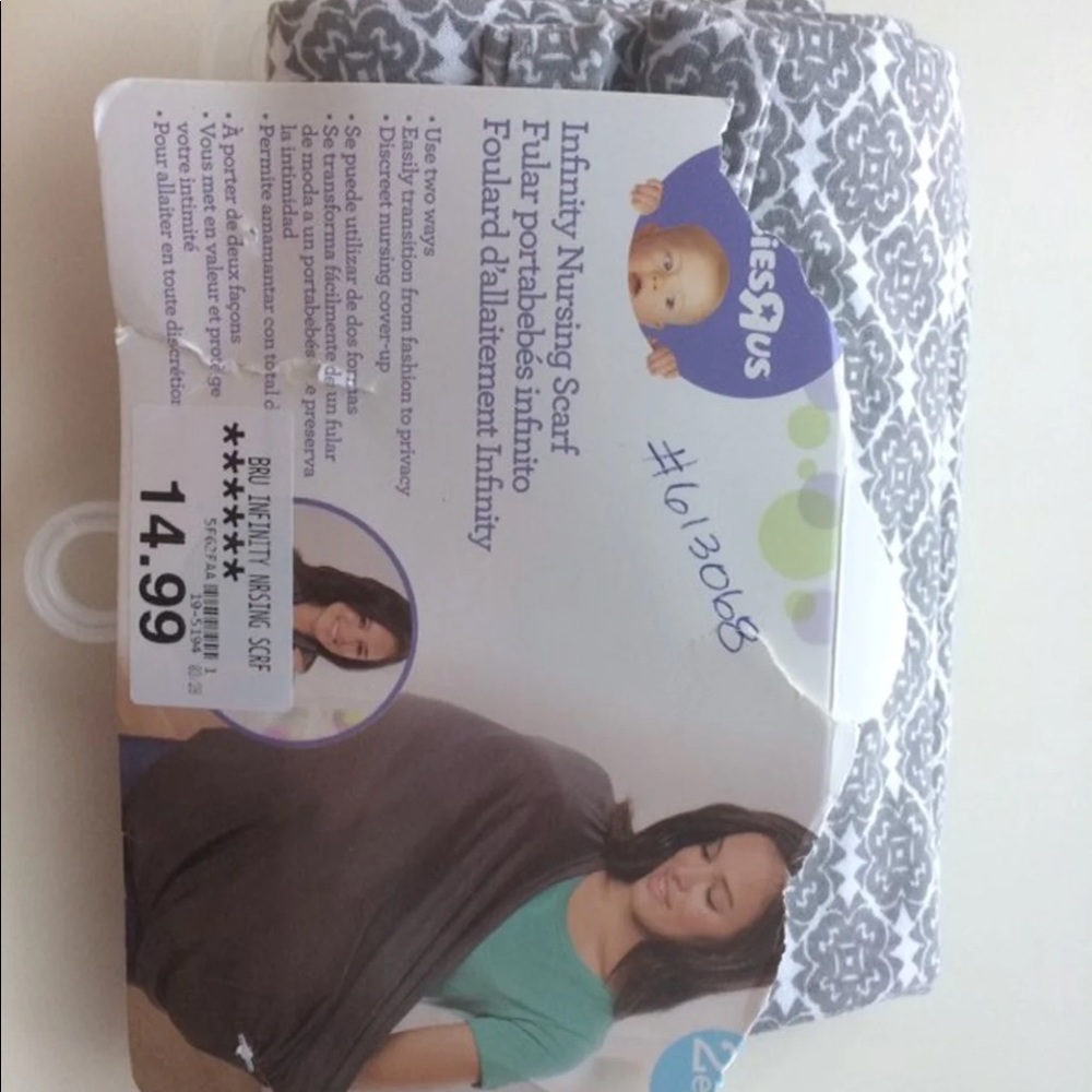 Infinity nursing scarf